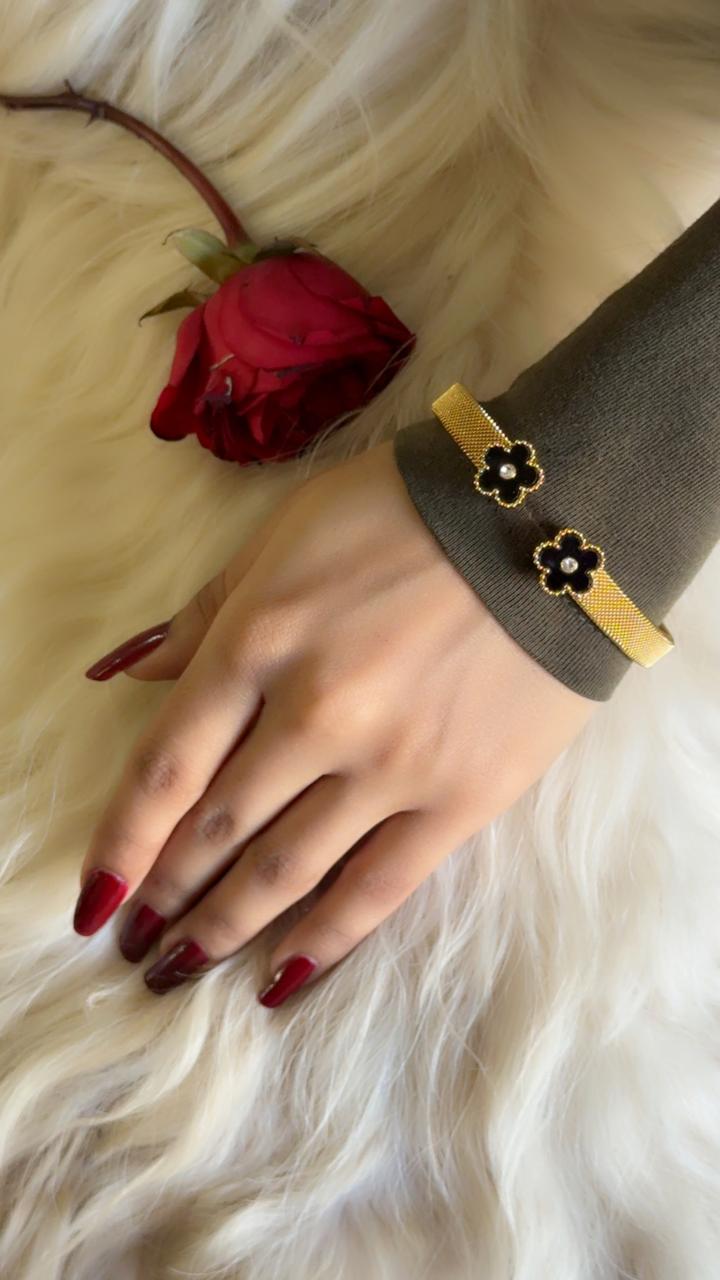Midnight Clover Luxe Bracelet